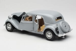 Citroen 15CV 6 Cyl Grå Maisto 1:18 50313 Metal — billede 5 af 8
