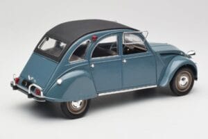 Citroen 2CV Bleu Nuit Solido 1:18 8028 Metal — billede 2 af 6