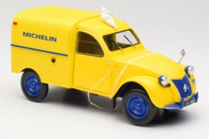 Citroen 2CV Fourgonnette Michelin Bibendum Norev 1:18 181502 Metal — billede 4 af 6