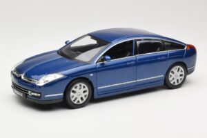 Citroen C6 Blå Bburago 1:18 18-12073 Metal