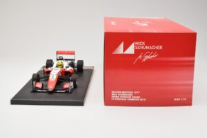 Dallara Mercedes F317 #4 M. Schumacher Prema Theodore Racing European F3 Champion 2018 Minichamps 1:18 517181804 Metal — billede 6 af 6