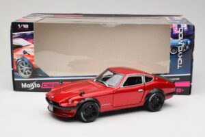 Datsun 240Z S30 Rød Maisto 1:18 32611 Metal — billede 8 af 8