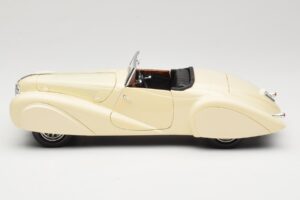 Delahaye Cabriolet Creme Guiloy 1:18 68580 Metal — billede 4 af 8