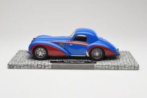 Delahaye Type 145 V12 Coupe Blå Rød Minichamps 1:18 107116121 Resin — billede 3 af 6