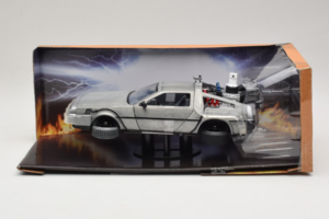 DeLorean DMC-12 Time Machine Back to the Future II Jada 1:24 253255021 Metal — billede 2 af 2