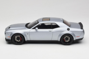 Dodge Challenger SRT Hellcat Redeye Sølv GT Spirit 1:18 GT226 Resin — billede 3 af 6