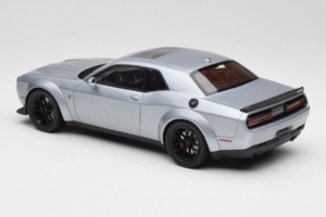 Dodge Challenger SRT Hellcat Redeye Sølv GT Spirit 1:18 GT226 Resin — billede 5 af 6