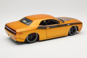 Dodge Challenger Concept Guld Maisto 1:18 31320 Metal — billede 3 af 8