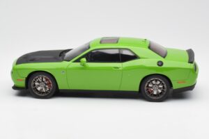 Dodge Challenger SRT Hellcat Grøn GT Spirit 1:18 GT168 Resin — billede 3 af 6