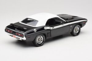 Dodge Challenger R/T Sort & Hvid ERTL 1:18 36549 Metal — billede 3 af 8