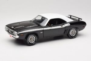 Dodge Challenger R/T Sort & Hvid ERTL 1:18 36549 Metal