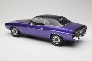 Dodge Challenger R/T Plum Crazy Otto 1:12 G083 Resin — billede 5 af 6