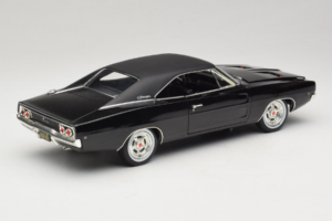 Dodge Charger R/T Steve McQueen Bullitt Movie Greenlight 1:18 12839 Metal — billede 3 af 8
