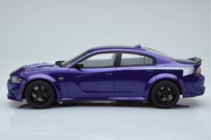 Dodge Charger Super Bee Lilla GT Spirit 1:18 GT895 Resin — billede 3 af 6