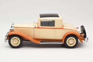Dodge Eight DG Coupe Beige BoS Models 1:18 BOS289 Resin — billede 3 af 6