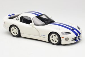 Dodge Viper GTS Stone White GT Spirit 1:18 GT940 Resin — billede 4 af 6