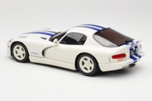 Dodge Viper GTS Stone White GT Spirit 1:18 GT940 Resin — billede 5 af 6