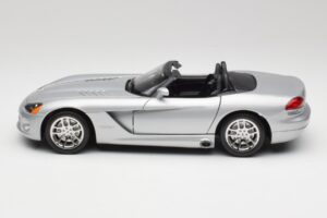 Dodge Viper SRT-10 Bright Sølv Bburago 1:18 34908 Metal — billede 4 af 8