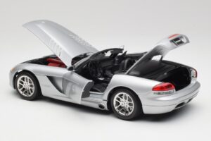 Dodge Viper SRT-10 Bright Sølv Bburago 1:18 34908 Metal — billede 5 af 8