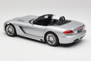 Dodge Viper SRT-10 Bright Sølv Bburago 1:18 34908 Metal — billede 7 af 8