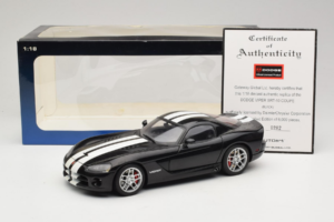 Dodge Viper SRT-10 Coupe Sort AUTOart 1:18 71712 Metal — billede 8 af 8