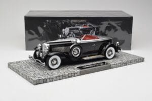 Duesenberg Model J Torpedo Disappearing Top Convertible Coupe Sølv Sort Minichamps 1:18 107150431 Resin — billede 6 af 6