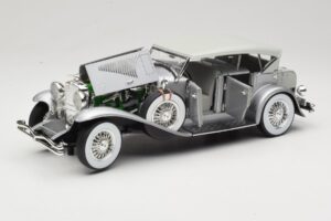 Duesenberg SJ Sølv GreenLight 1:18 13525 Metal — billede 2 af 8