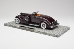 Duesenberg SJN Convertible Coupe Bordeaux Minichamps 1:18 107150331 Metal — billede 4 af 6