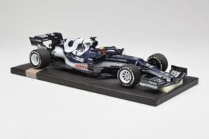 AlphaTauri AT02 #22 Y. Tsunoda Bahrain GP 2021 Minichamps 1:18 117210122 Metal — billede 4 af 6