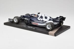 AlphaTauri AT02 #22 Y. Tsunoda Bahrain GP 2021 Minichamps 1:18 117210122 Metal — billede 5 af 6