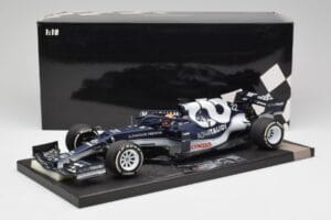 AlphaTauri AT02 #22 Y. Tsunoda Bahrain GP 2021 Minichamps 1:18 117210122 Metal — billede 6 af 6
