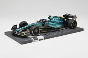 Aston Martin AMR22 Aramco #5 S. Vettel Abu Dhabi GP 2022 Last Race Collector's Edition Minichamps 1:18 117222205 Resin — billede 2 af 7