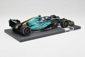 Aston Martin AMR22 Aramco #5 S. Vettel Abu Dhabi GP 2022 Last Race Collector's Edition Minichamps 1:18 117222205 Resin — billede 3 af 7