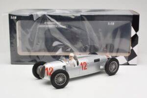 Auto Union Type C #12 H. Stuck Hungarian GP Budapest 1936 Minichamps 1:18 155361012 Metal — billede 6 af 6
