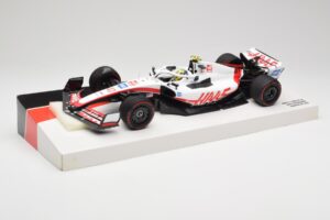 Haas VF-22 #47 M. Schumacher Bahrain GP 2022 Minichamps 1:18 147220147 Metal — billede 2 af 7
