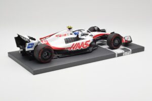 Haas VF-22 #47 M. Schumacher Brazilian GP 2022 Minichamps 1:18 117222147 Resin — billede 3 af 7