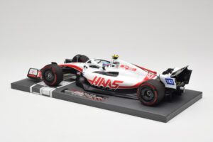 Haas VF-22 #47 M. Schumacher British GP 2022 Minichamps 1:18 117221047 Resin — billede 5 af 7