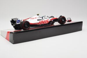 Haas VF-22 #47 M. Schumacher British GP Points 2022 Minichamps 1:18 147221047 Metal — billede 3 af 6