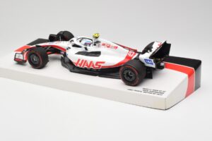 Haas VF-22 #47 M. Schumacher British GP Points 2022 Minichamps 1:18 147221047 Metal — billede 5 af 6