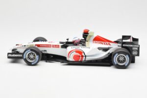 Honda RA106 Honda Racing Team R. Barrichello F1 Showcar 2006 Minichamps 1:18 08MF1-06B-CRB18 Metal — billede 3 af 6