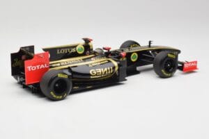 Lotus Renault GP R31 #10 B. Senna F1 2011 Minichamps 1:18 150110079-C1 Metal — billede 2 af 7