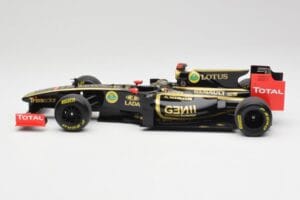 Lotus Renault GP R31 #10 B. Senna F1 2011 Minichamps 1:18 150110079-C1 Metal — billede 3 af 7