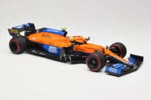 McLaren MCL35M #4 L. Norris Pole Position Russian GP 2021 Minichamps 1:18 530213404 Metal — billede 4 af 7