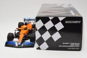 McLaren MCL35M #4 L. Norris Pole Position Russian GP 2021 Minichamps 1:18 530213404 Metal — billede 6 af 7