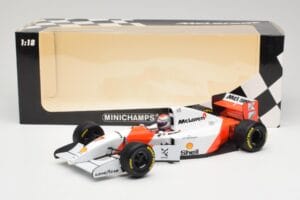 McLaren Ford MP4/8 #7 M. Andretti European GP 1993 Minichamps 1:18 530931827 Resin — billede 6 af 7