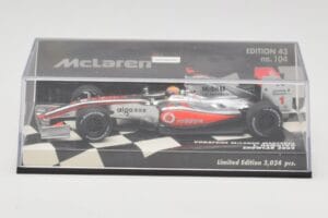 McLaren Mercedes MP4-24 #1 L. Hamilton Showcar 2009 Minichamps 1:43 530094371 Metal — billede 5 af 5