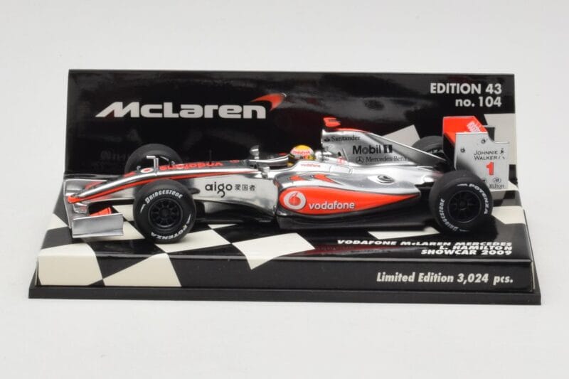 McLaren Mercedes MP4-24 #1 L. Hamilton Showcar 2009 Minichamps 1:43 530094371 Metal