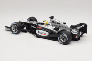 McLaren MP4/19 Mercedes L. Hamilton Autosport Young Driver Test Silverstone 2004 Minichamps 1:18 530044418 Metal — billede 5 af 7