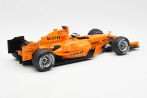 McLaren MP4-20 Mercedes P. de la Rosa Interim Test Car 2006 Minichamps 1:18 530061894 Metal — billede 2 af 6