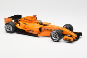 McLaren MP4-20 Mercedes P. de la Rosa Interim Test Car 2006 Minichamps 1:18 530061894 Metal — billede 4 af 6